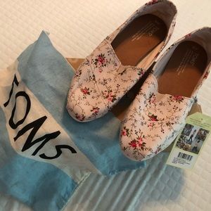 Floral Toms